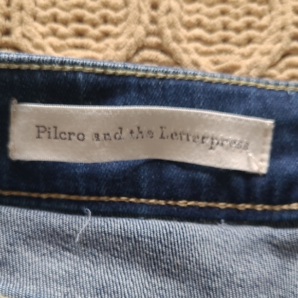 Anthro Pilcro Stet Mid-Rise Skinny Jeans with Split Hem - Size 29 - Picture 8 of 11